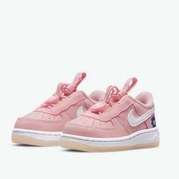 pink uptowns nike